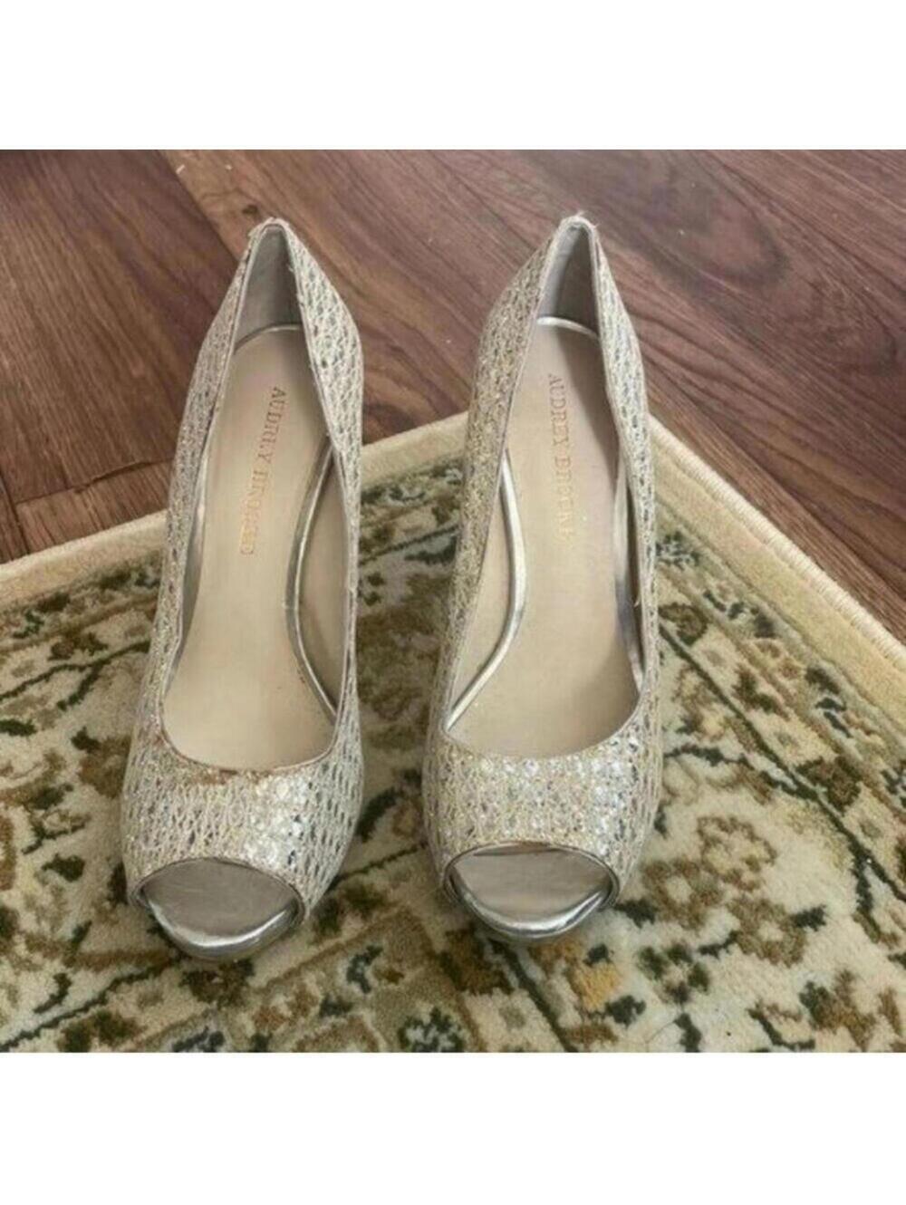 Audrey Brooke Silver Metallic Peep Toe Platform Heel Cocktail Wedding Prom